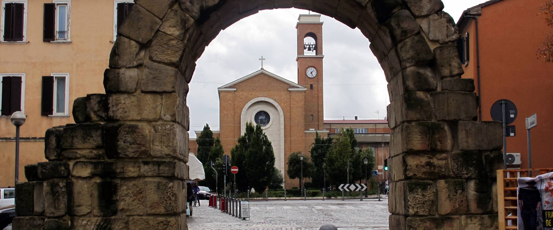 Rimini, porta montanara, int. 01 foto di Sailko